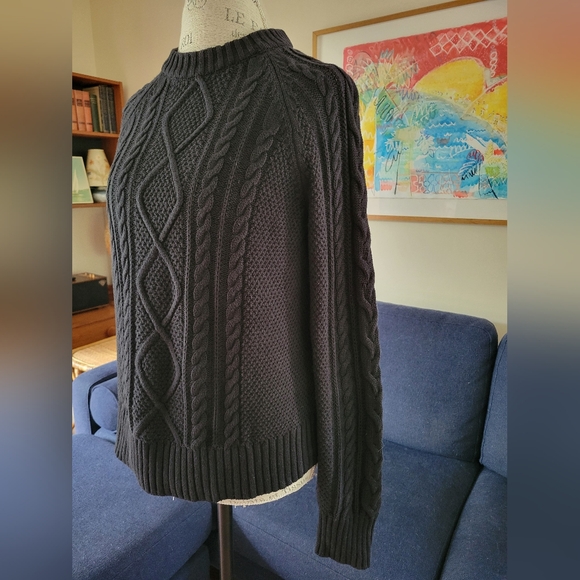 Cable knit sweater - Picture 3 of 6